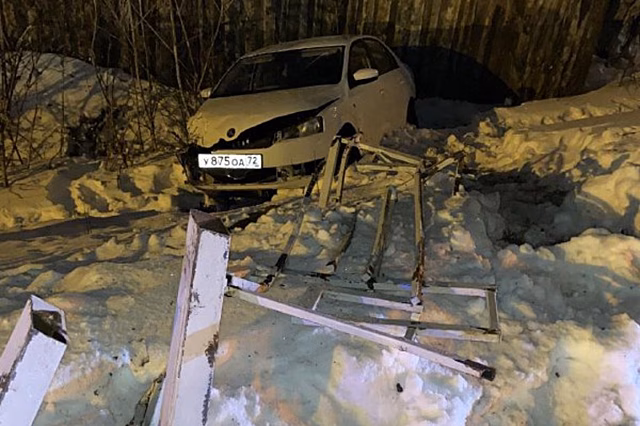 Тюменец устроил массовое ДТП, возвращаясь из ночного клуба