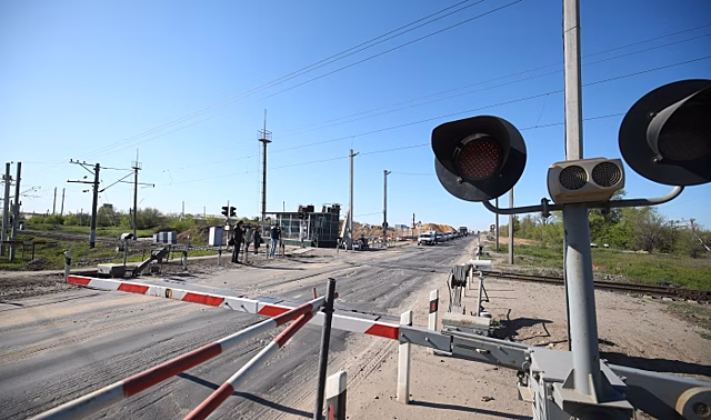 В Волгограде временно закроют железнодорожный переезд на Водстрое