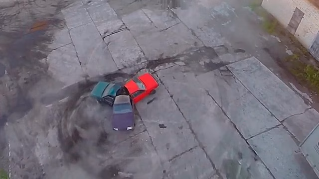 Автолюбители сварили «спиннер» из трех «Жигулей»