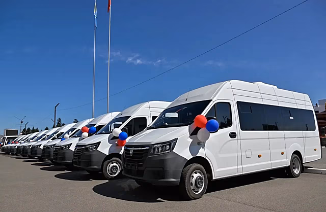 Глава Тувы Владислав Ховалыг: Автобусный парк республики пополнился 12 новыми машинами марок ГАЗ и ПАЗ в рамках нацпроекта