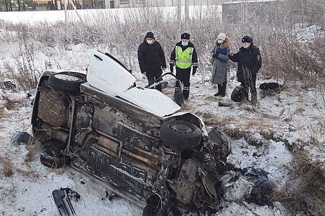 Выжившая женщина держала дочь на коленях: подробности ДТП на Кольцовском тракте