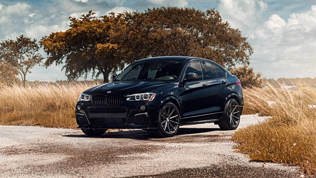 BMW X4 M40i «обули» в эксклюзивные колеса Vossen