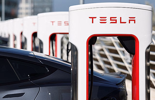 Tesla обвинили в накрутке пробега для ухода от гарантийного обслуживания