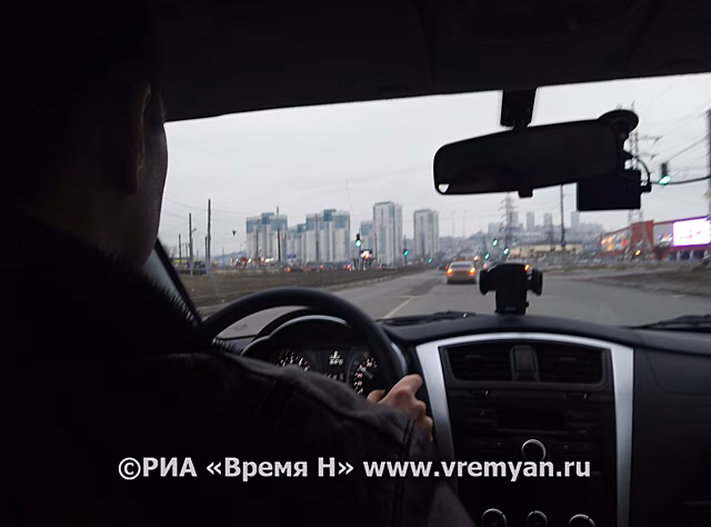 Первыми в Нижнем Новгороде запустят три платные парковки закрытого типа