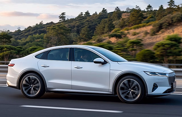 Глава Ford объяснил, почему выбрал Xiaomi, а не Tesla