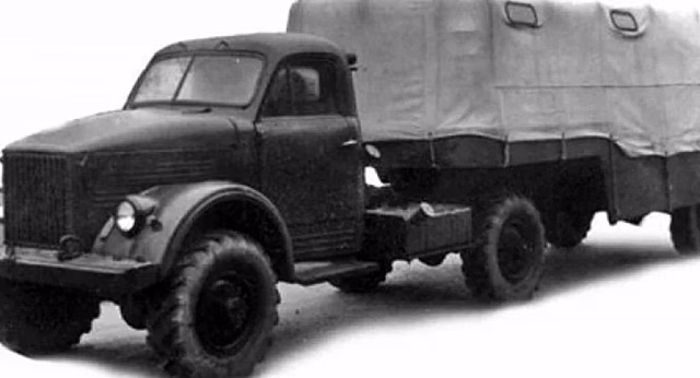 Вездеходы 10×10: активные автопоезда из СССР