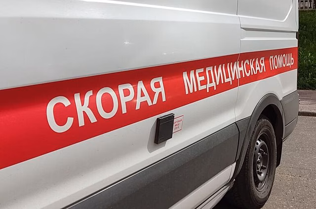 В Краснодарском крае автомобиль столкнулся с поездом Анапа — Москва