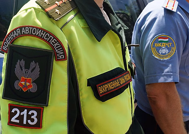 Инспекторы ВАИ 201 военной базы провели акцию по безопасности дорожного движения в Таджикистане