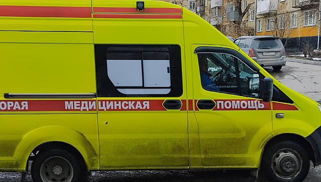 В Новосибирске пенсионер погиб в ДТП с участием двух иномарок