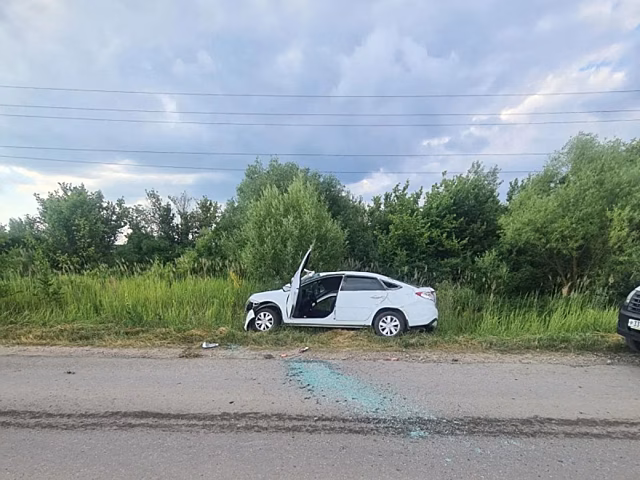 В Липецкой области водитель "Лады Гранта" погиб в ДТП