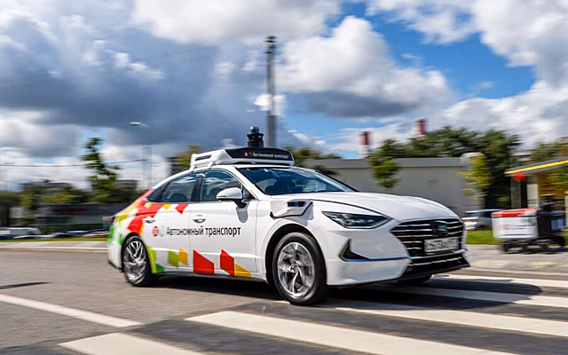 "Яндекс" планирует выпустить на дороги 200 беспилотных автомобилей в 2026 году