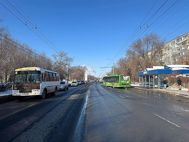 Скончалась в больнице: Бастрыкин требует возбудить дело после смерти упавшей под автобус оренбурженки