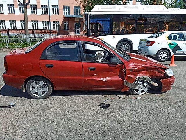 В ДТП под Сысертью 62-летняя женщина сгорела в автомобиле Haima