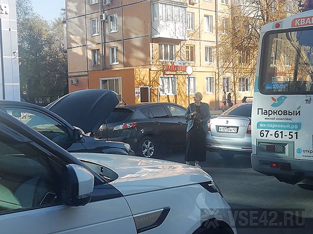 ДТП произошло в центре Кемерова