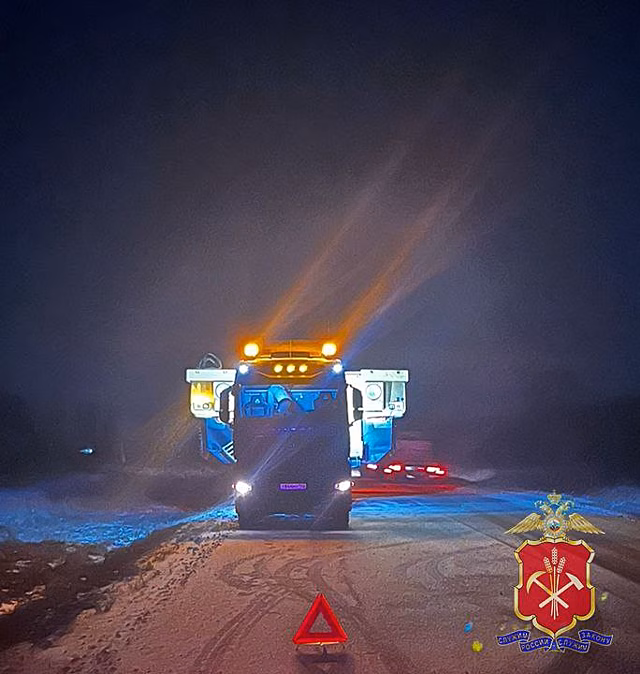 Медик скорой помощи пострадала в жестком ДТП с БелАЗом на кемеровской трассе