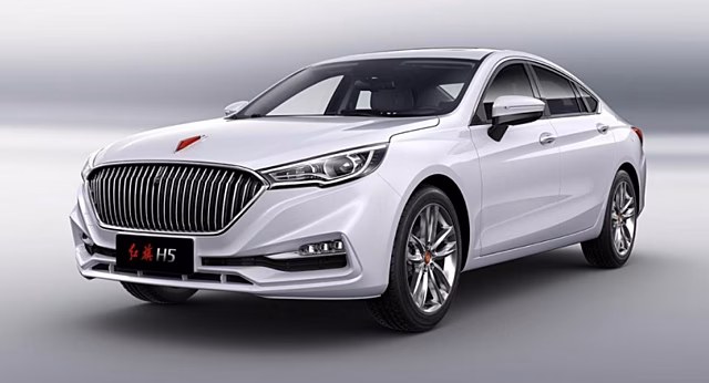 Роскошный кроссовер Hongqi E-HS9 появился у второго дилера в России