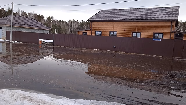 Куда уплыл асфальт и за что заплатит РЖД — Урал сегодня