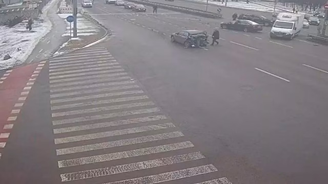 Пьяный офицер ВСУ на внедорожнике погубил мать двоих детей в Киеве