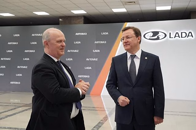 Самарский губернатор Дмитрий Азаров провел встречу с руководством «АвтоВАЗа»
