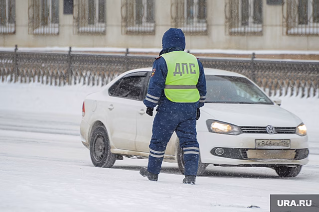 В Екатеринбурге не хватает более сотни сотрудников ГИБДД