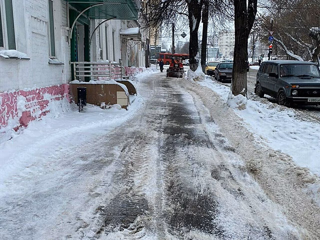 Кировчанам рассказали, для чего нужны тротуары
