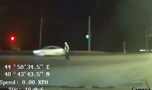 В Волжском остановили машину с незаконным устройством для спецсигналов
