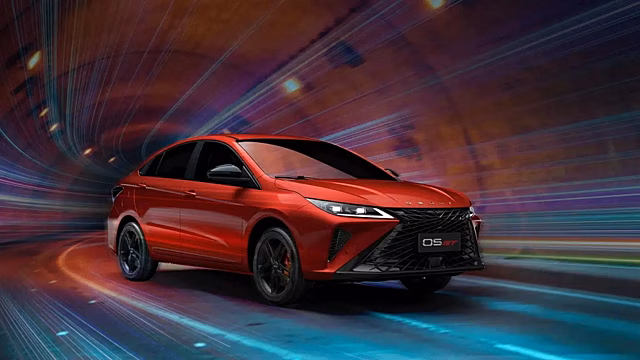 Omoda O5 GT дебютировал с решёткой, как у Lexus, и 197-сильным турбомотором