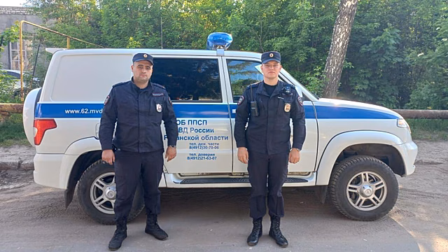 В Рязани сотрудники ППСП оказали своевременную помощь водителю, которому стало плохо за рулём