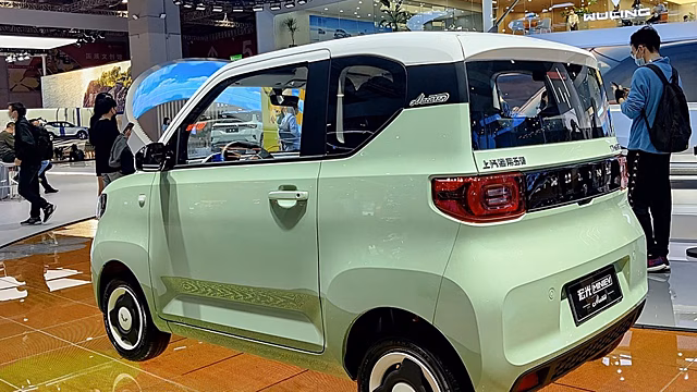 Бюджетный электрокар Hongguang Mini EV стал лидером китайского авторынка