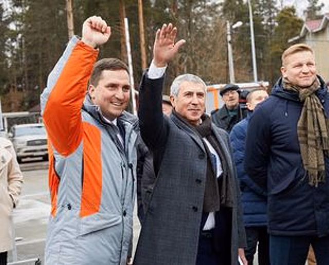 Большегрузы заплатили около 6 млн рублей за дороги Ленобласти