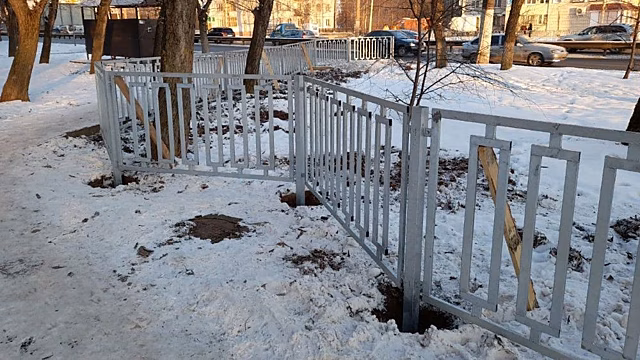          Предотвращают ли «серые заборы» ДТП с участием автомобилей и пешеходов?       