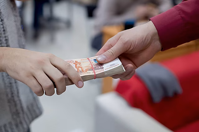 Расписка о получении денег в долг: как составить, образец, обязательные условия, штрафы