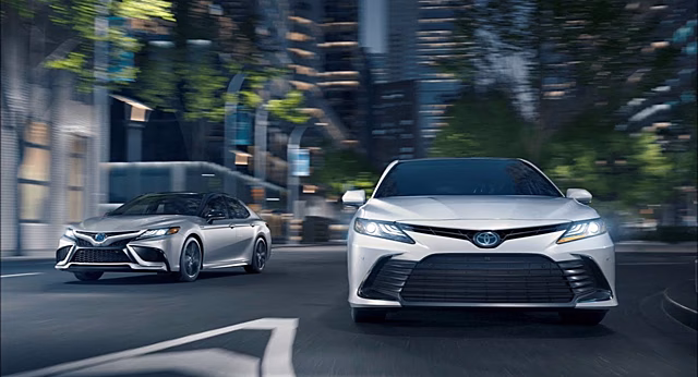 Обновленный Toyota Camry выходит на рынок Казахстана