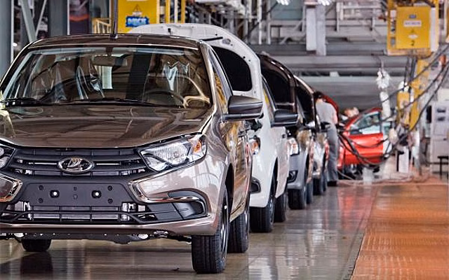 Четырехдневный режим работы может сохраниться на «Автовазе» в Тольятти по 6 ноября