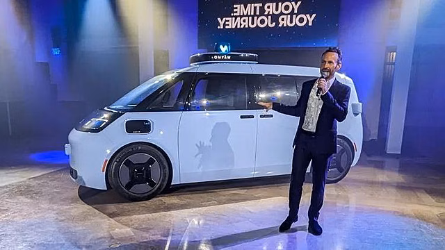 Компании Waymo и ZEEKR представили беспилотное такси без органов управления