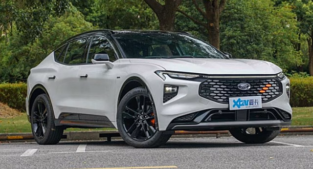 Компания Ford начинает принимать заявки на новый купе-кроссовер Evos