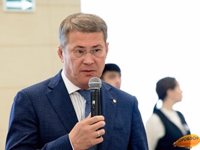«Глава региона транслировал образ заботливого отца»: эксперт выразил свое мнение о прямой линии с Радием Хабировым