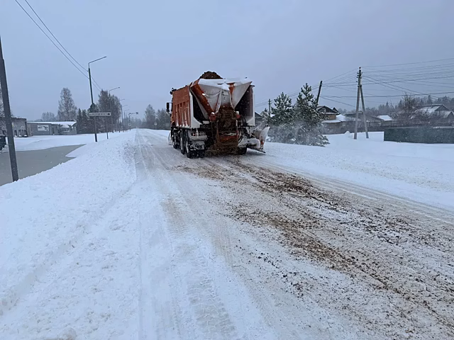 Нижегородские дорожники увеличили расход противогололедных материалов