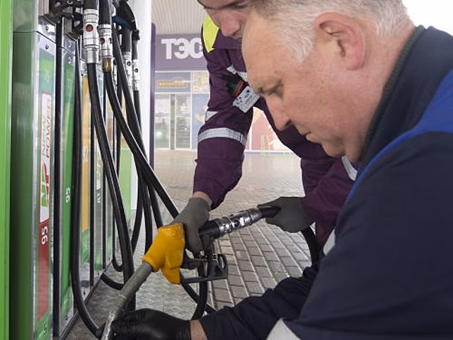 В Красноперекопске проверили качество нефтепродуктов АЗС "ТЭС"