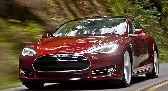 Tesla предлагает оклейку кузова пленкой для повышения индивидуальности