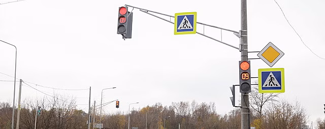 В Нижнем Новгороде установили светофор на улице Академика Сахарова