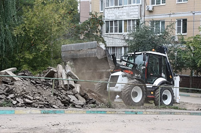 В Рязани завершили ремонт улиц в поселках Семчино и Недостоево