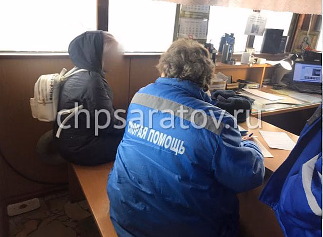 С моста Саратов-Энгельс сняли молодую девушку
