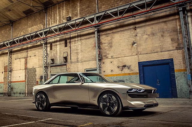 Руководитель Peugeot объяснил исчезновение купе и кабриолетов