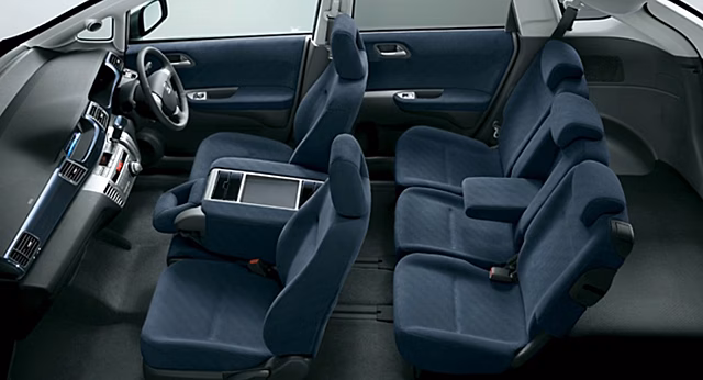 Li Auto Mega Minivan — роскошный электрический минивэн из Китая