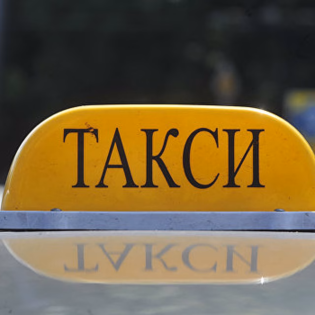 Таксист в Киеве сделал косплей на «Писающего мальчика»