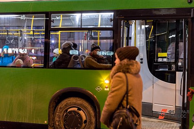 Жители Омска возмутились работой общественного транспорта