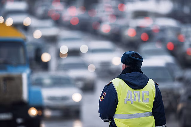 В российском городе мигрант устроил гонки по встречной полосе на автобусе с пассажирами