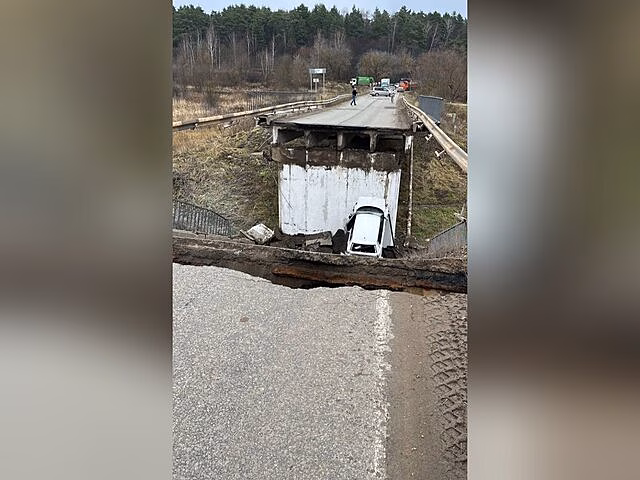 Движение через реку Пахру в Подольске временно закрыто из-за обрушения части моста