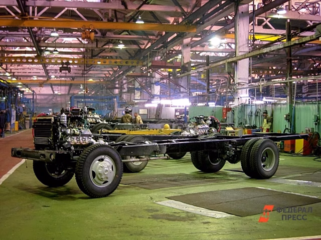 В России за 2025 год выпущено около 750 тыс. автомобилей